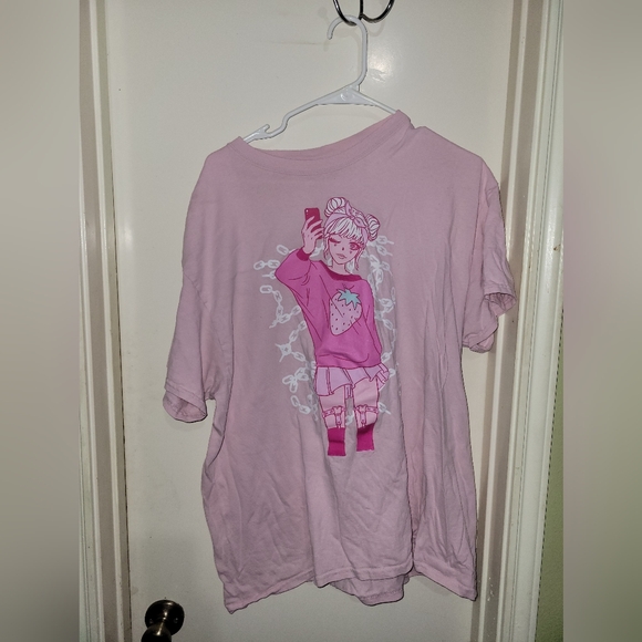 Pink Anime Girl Hot Topic Tee Shirt in XL - Picture 1 of 2